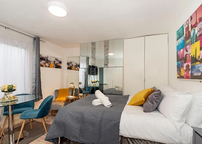 Chic Studio Apartment, Bus 18 To Euston In 30 Min.